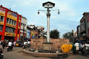 Vilakku Thoon